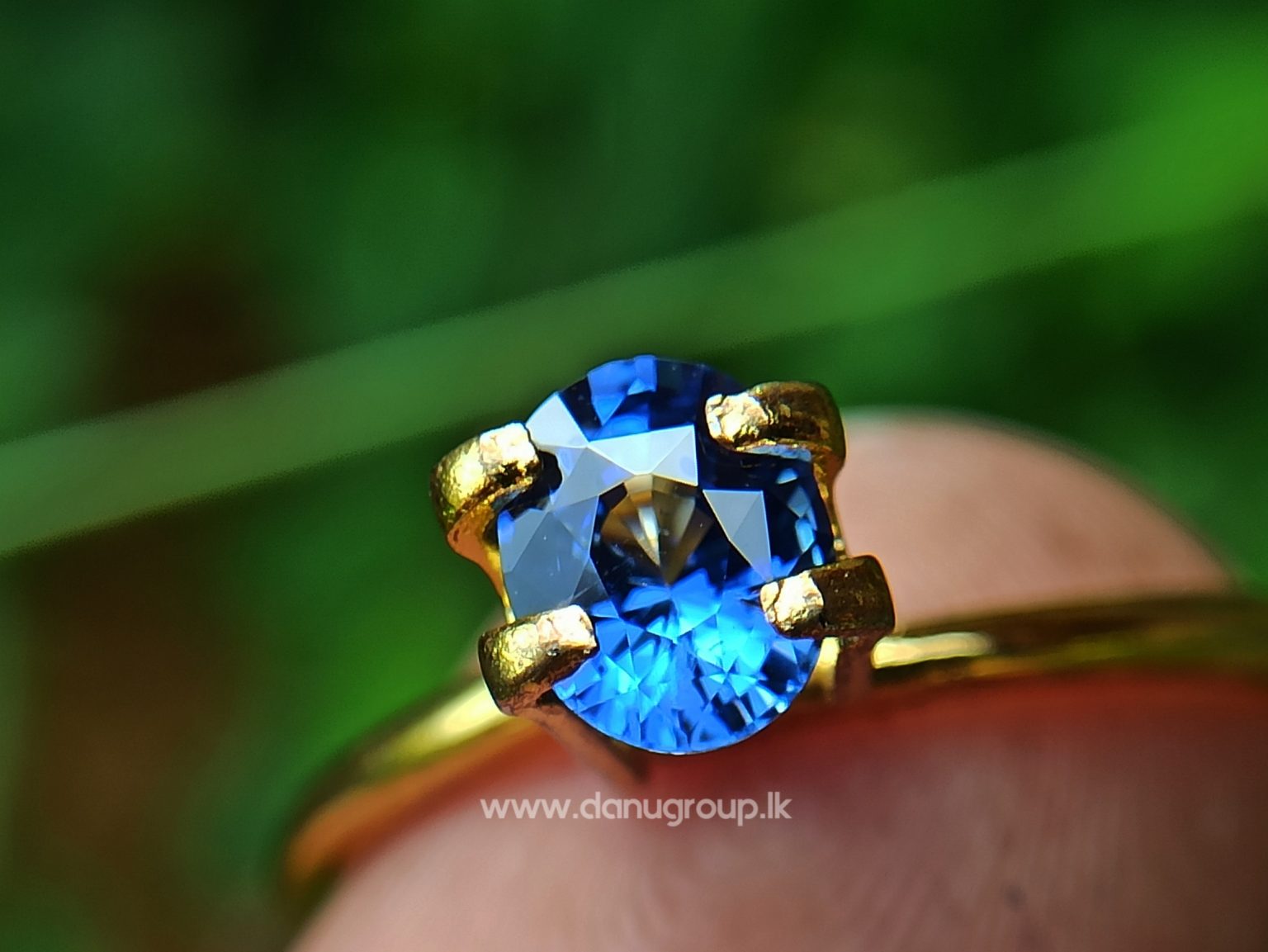 Real Old Peacock Colour - Ceylon Natural Peacock Blue Sapphire from Danu Group Gemstones Collection - danugroup.lk