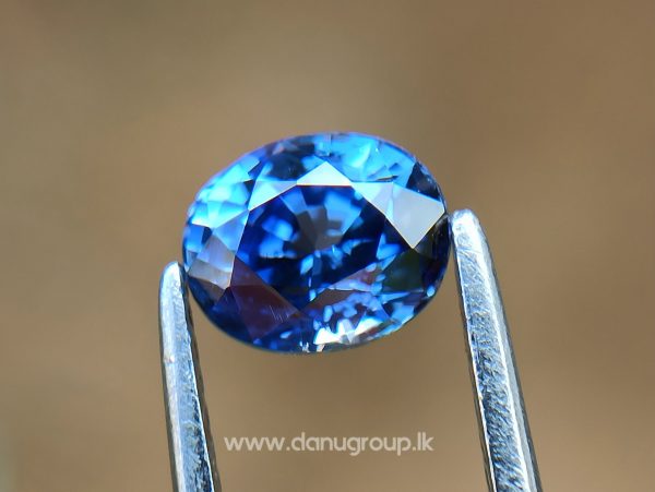 Ceylon Natural Vivid Blue Sapphire High Quality Blue Sapphire - danugroup.lk