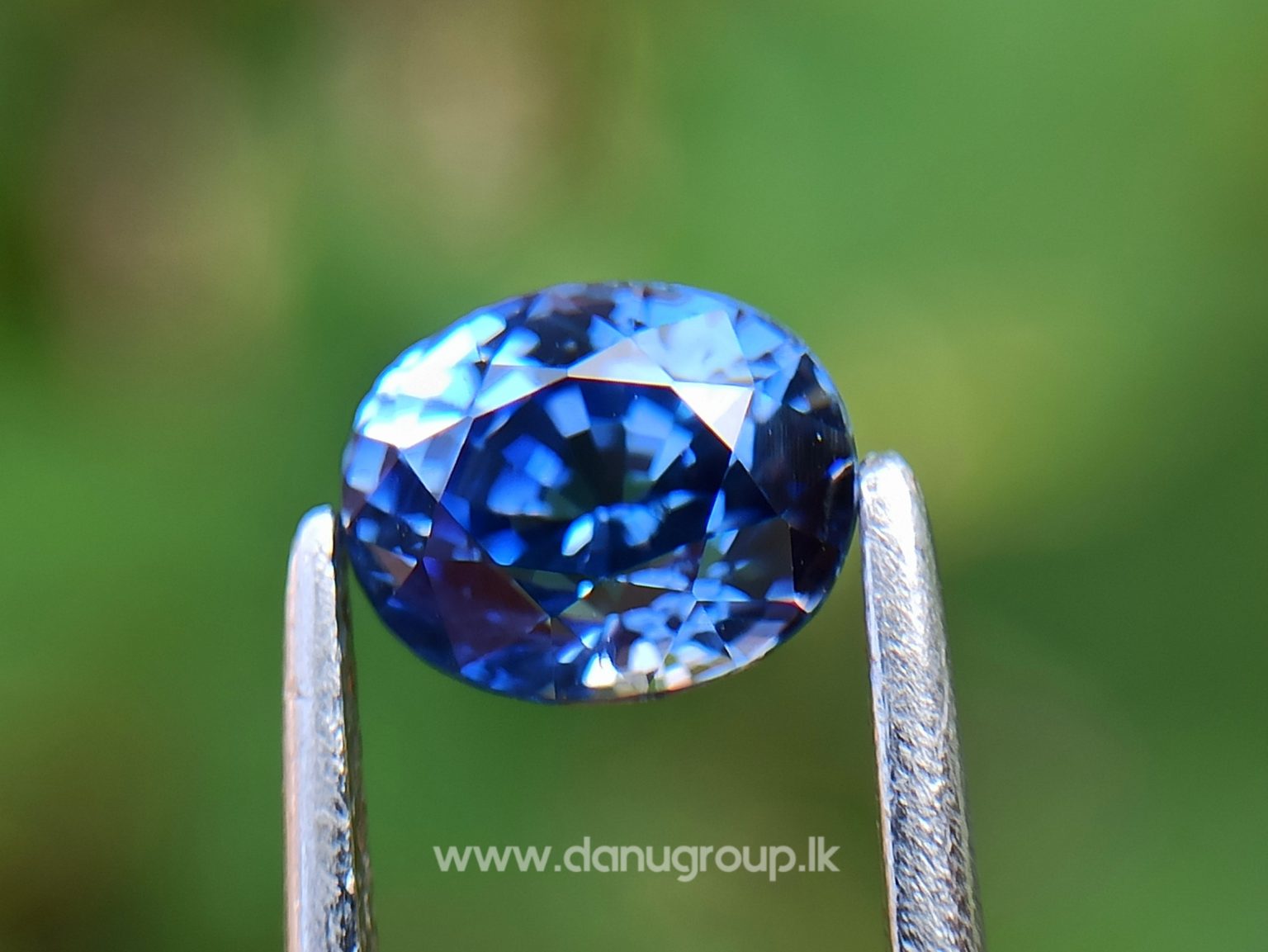 Ceylon Natural Vivid Blue Sapphire High Quality Blue Sapphire - danugroup.lk