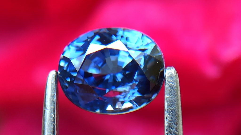 Ceylon Natural Vivid Blue Sapphire High Quality Blue Sapphire - danugroup.lk