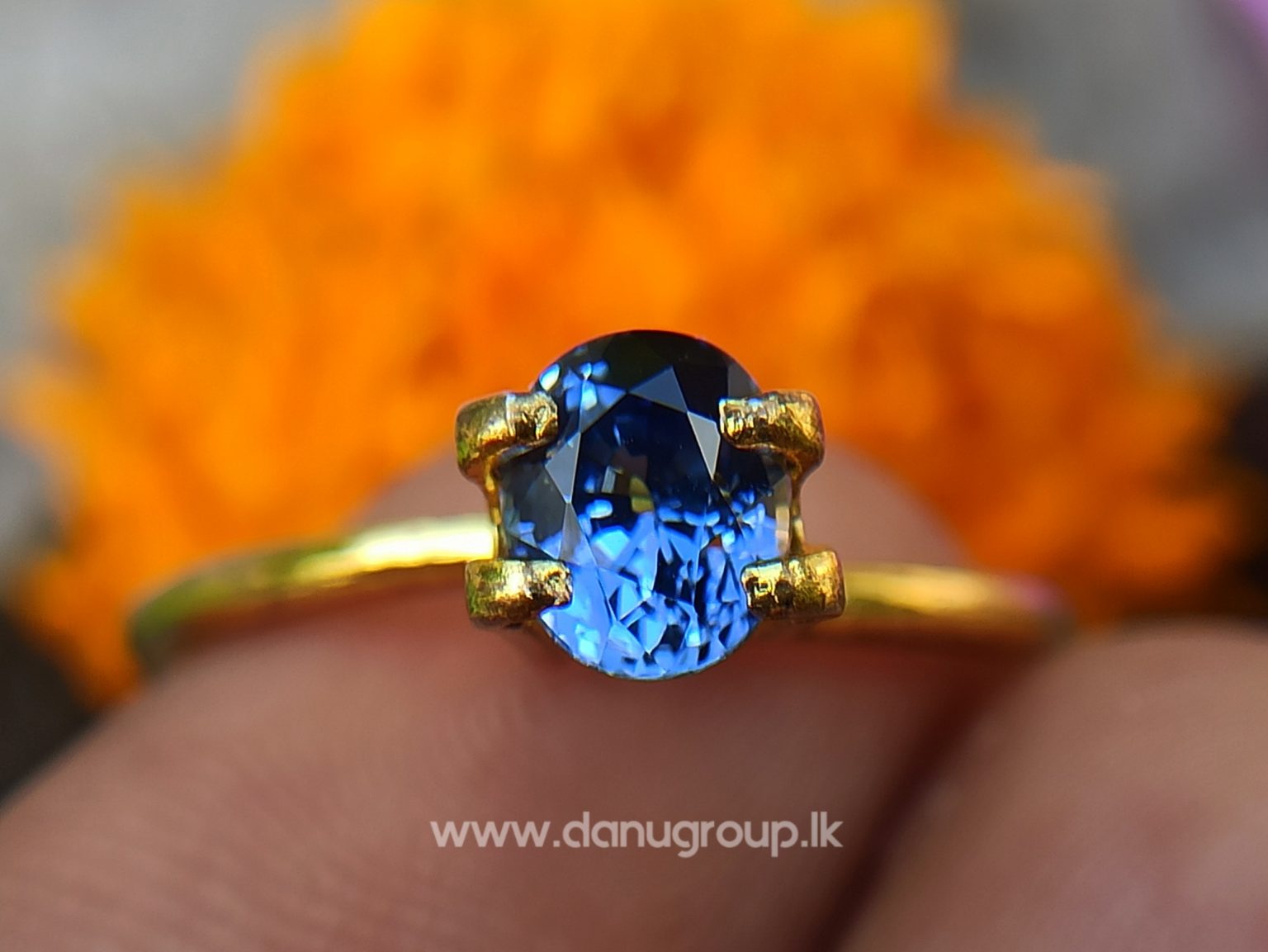 Ceylon Natural Vivid Blue Sapphire High Quality Blue Sapphire - danugroup.lk
