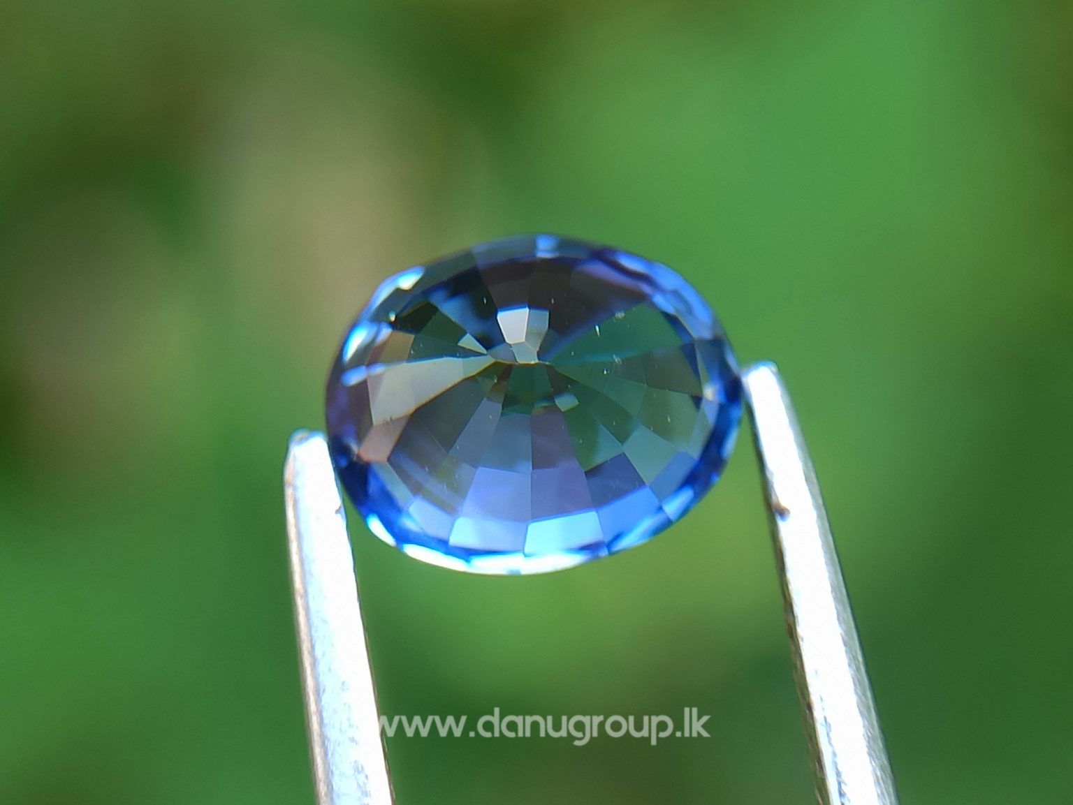 Ceylon Natural Vivid Blue Sapphire High Quality Blue Sapphire - danugroup.lk