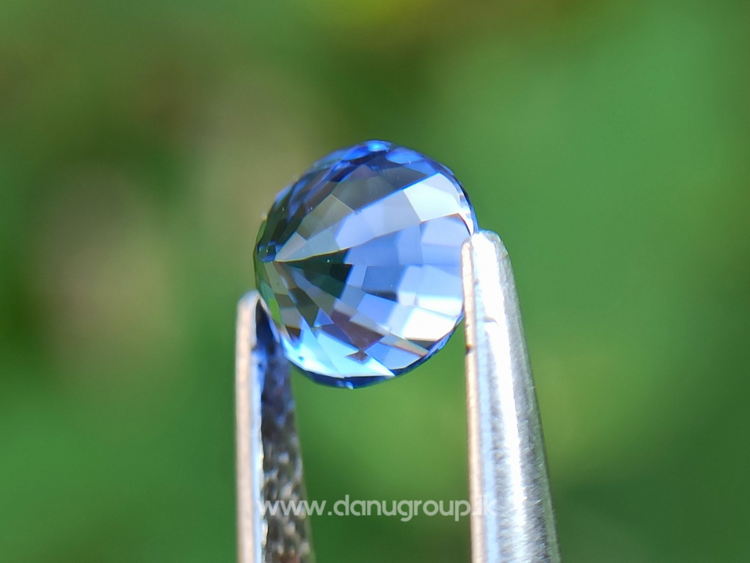 Ceylon Natural Vivid Blue Sapphire High Quality Blue Sapphire - danugroup.lk