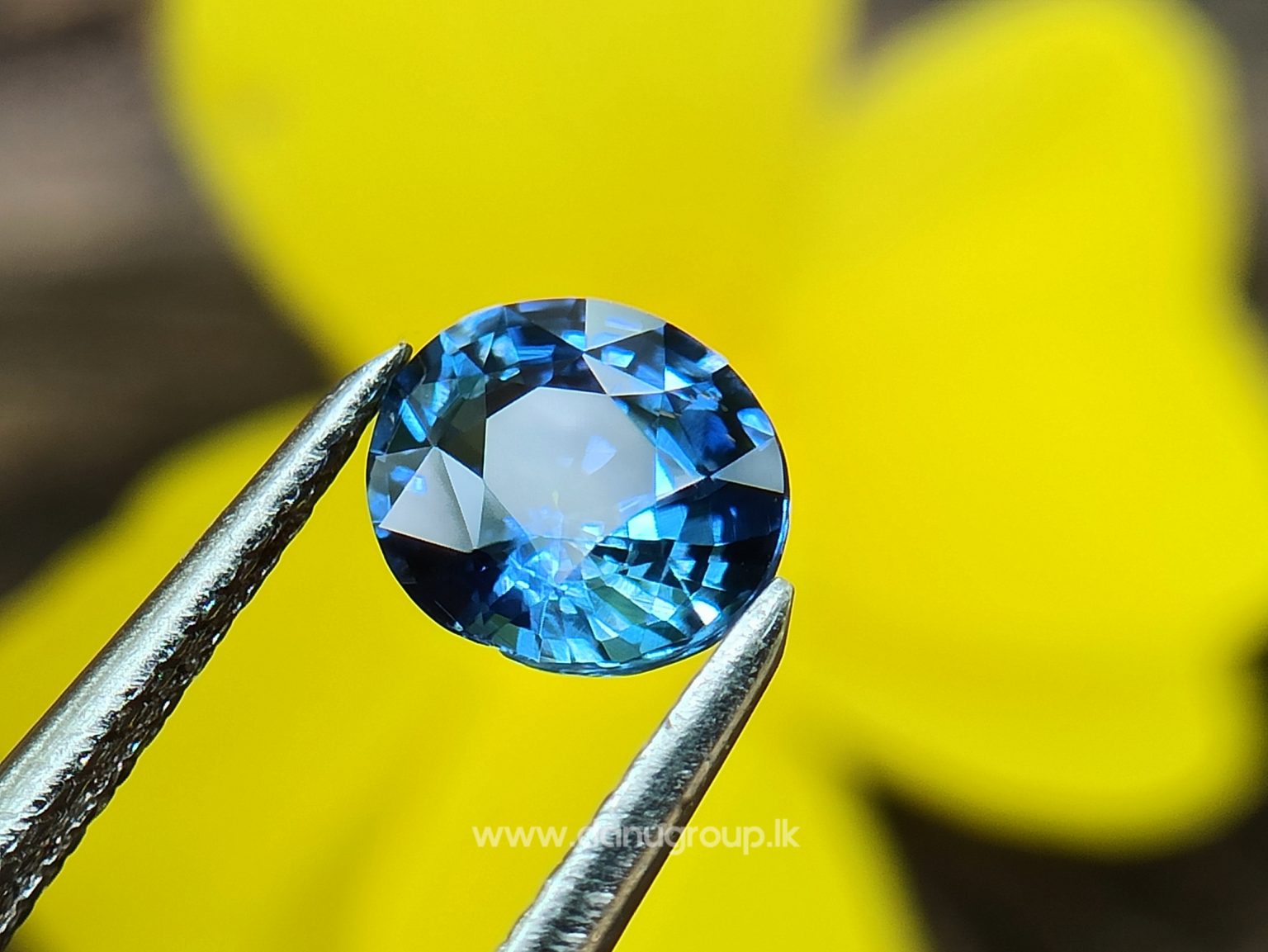 Ceylon Natural Unheated Blue Sapphire Oval Shape Stone from Danu Group -danugroup.lk