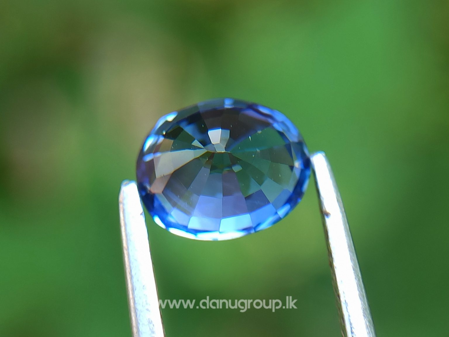 Ceylon Natural Vivid Blue Sapphire High Quality Blue Sapphire - danugroup.lk
