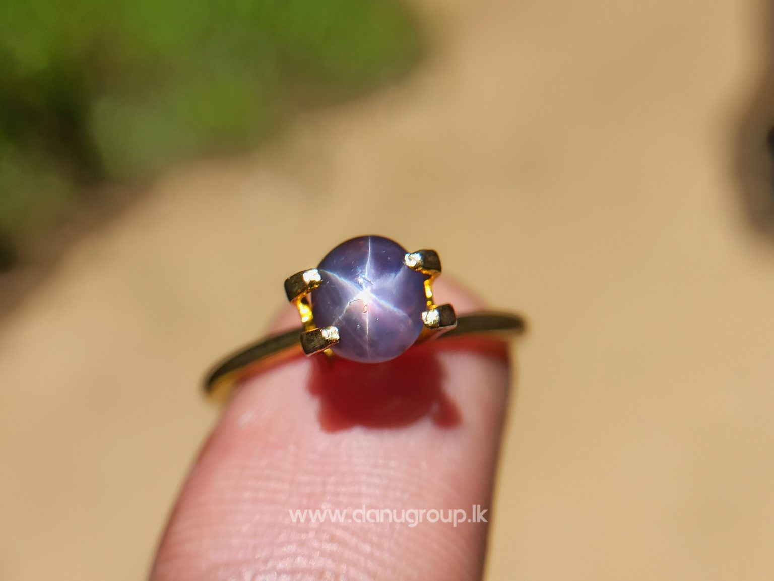 Natural Purple Star Sapphire from Sri Lanka with Colour shifting effect from purple to pink - Danu Group Gemstones Collections