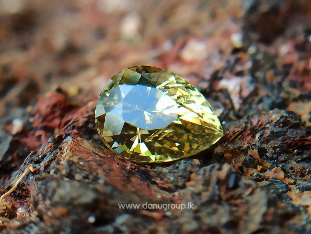 Ceylon Natural Greenish-yellow Chrysoberyl - helleborus flower color from Danu Group