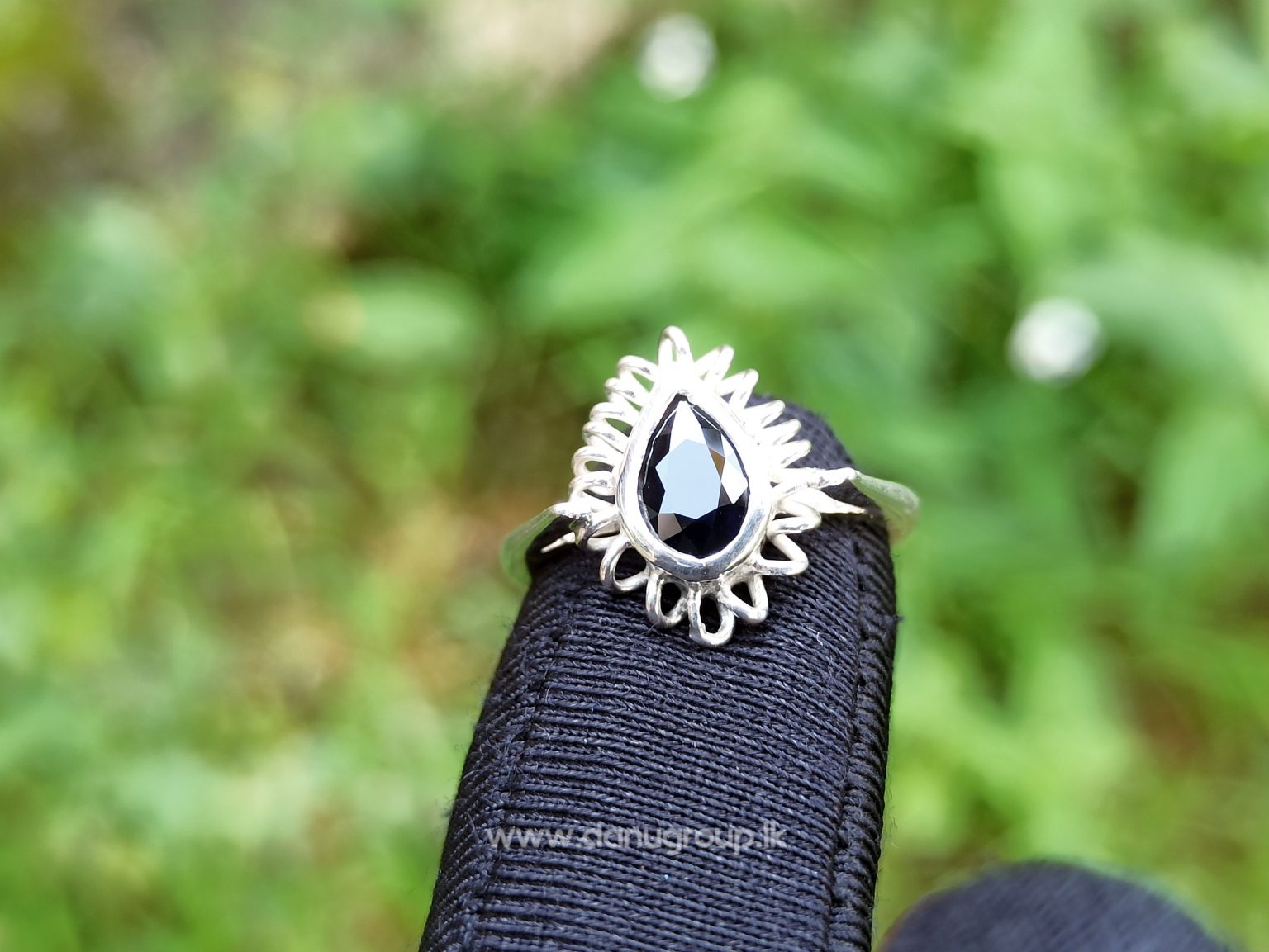 Ceylon Natural Dark blue sapphire pear shape stone with genuine silver ring handmade - kaka neelam danugroup.lk