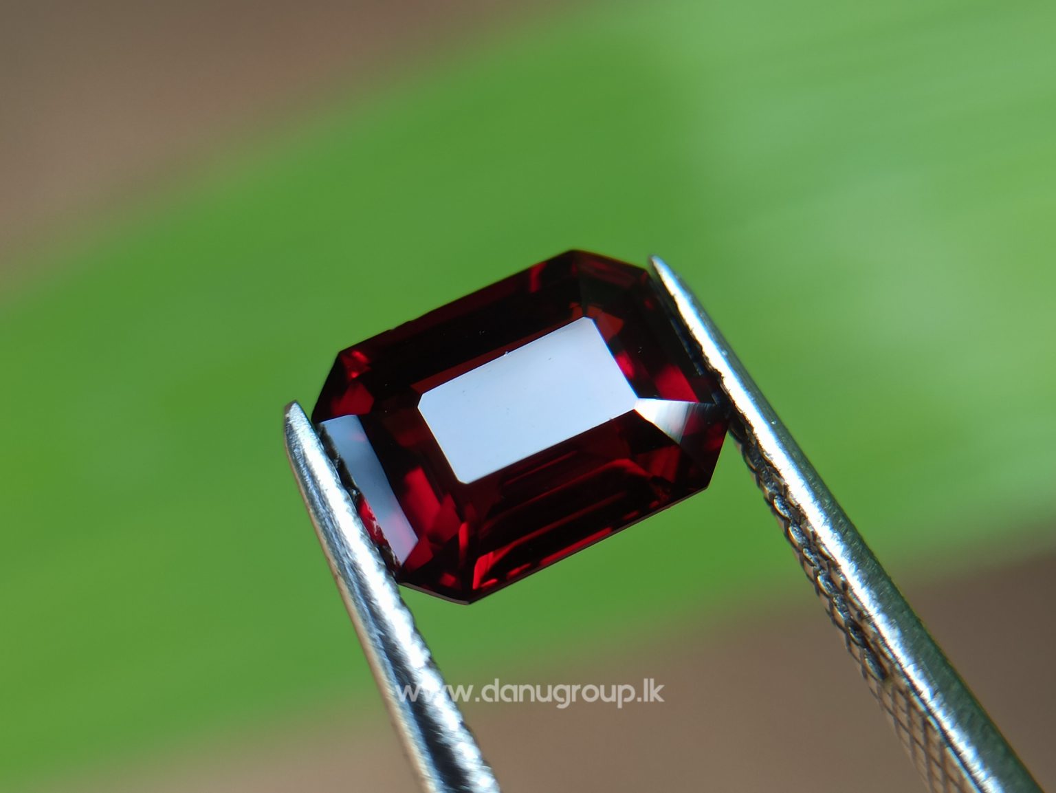 Ceylon Natural Pyrop Almandite Garnet from Danu Group