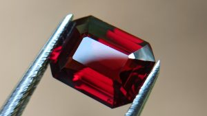 Ceylon Natural Pyrop Almandite Garnet from Danu Group
