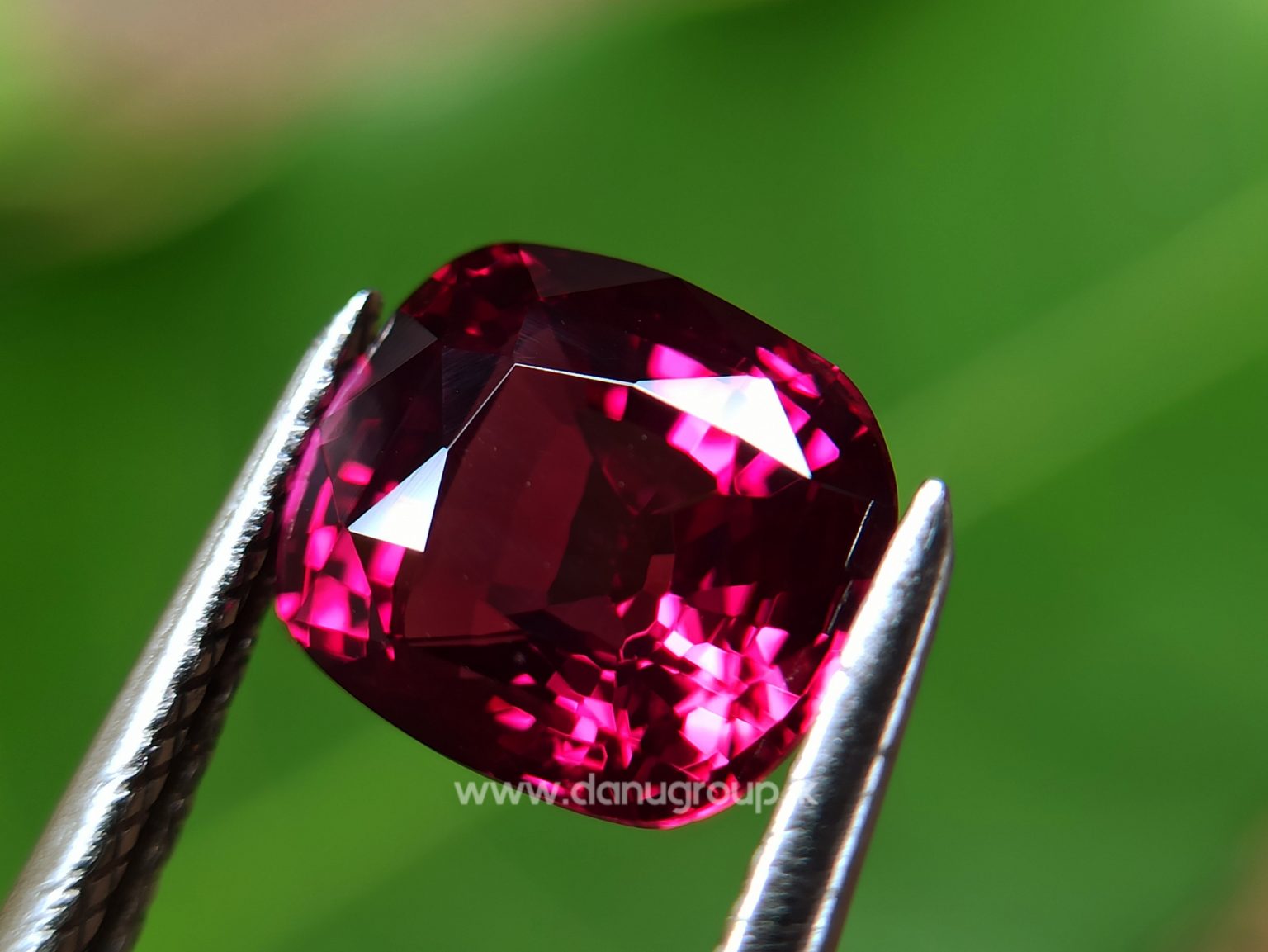 Sri Lankan Ruby High Quality ceylon ruby from Danu Group Gemstones Collections