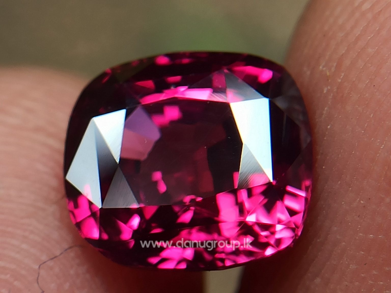 Sri Lankan Ruby High Quality ceylon ruby from Danu Group Gemstones Collections