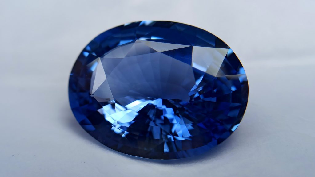 High Quality Jewellery Grade Big Ceylon Blue Sapphire - Danu Group