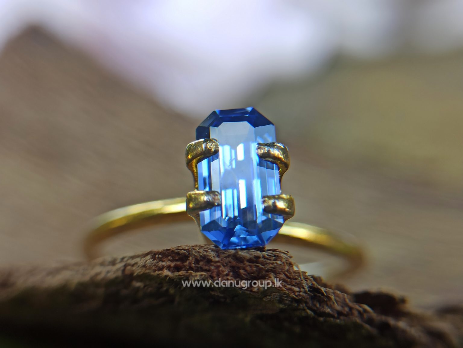 CEYLON BLUE SAPPHIRE OCTAGON SHAPE STONE NICE GEM FOR ENGAGEMENT RING - DANU GROUP GEMSTONES