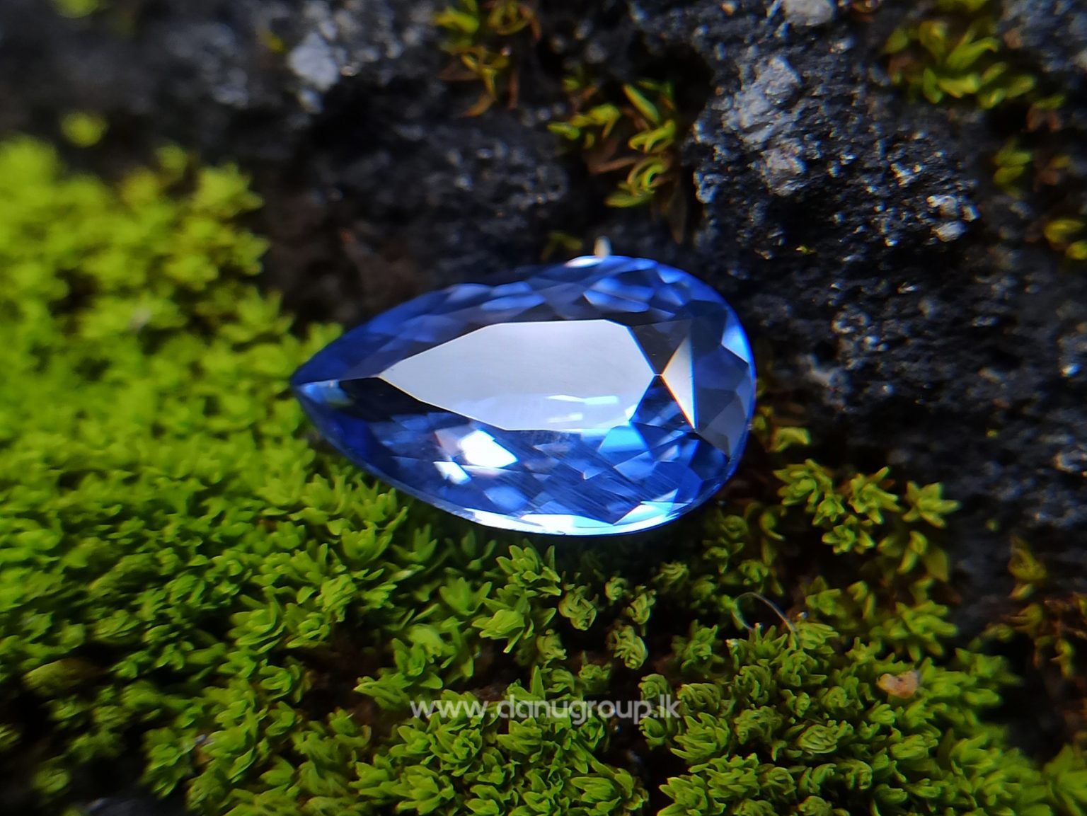Natural Blue Sapphire from Sri Lanka - Ceylon Blue Pear shape Unheated gem Danu Group Gemstones Collections