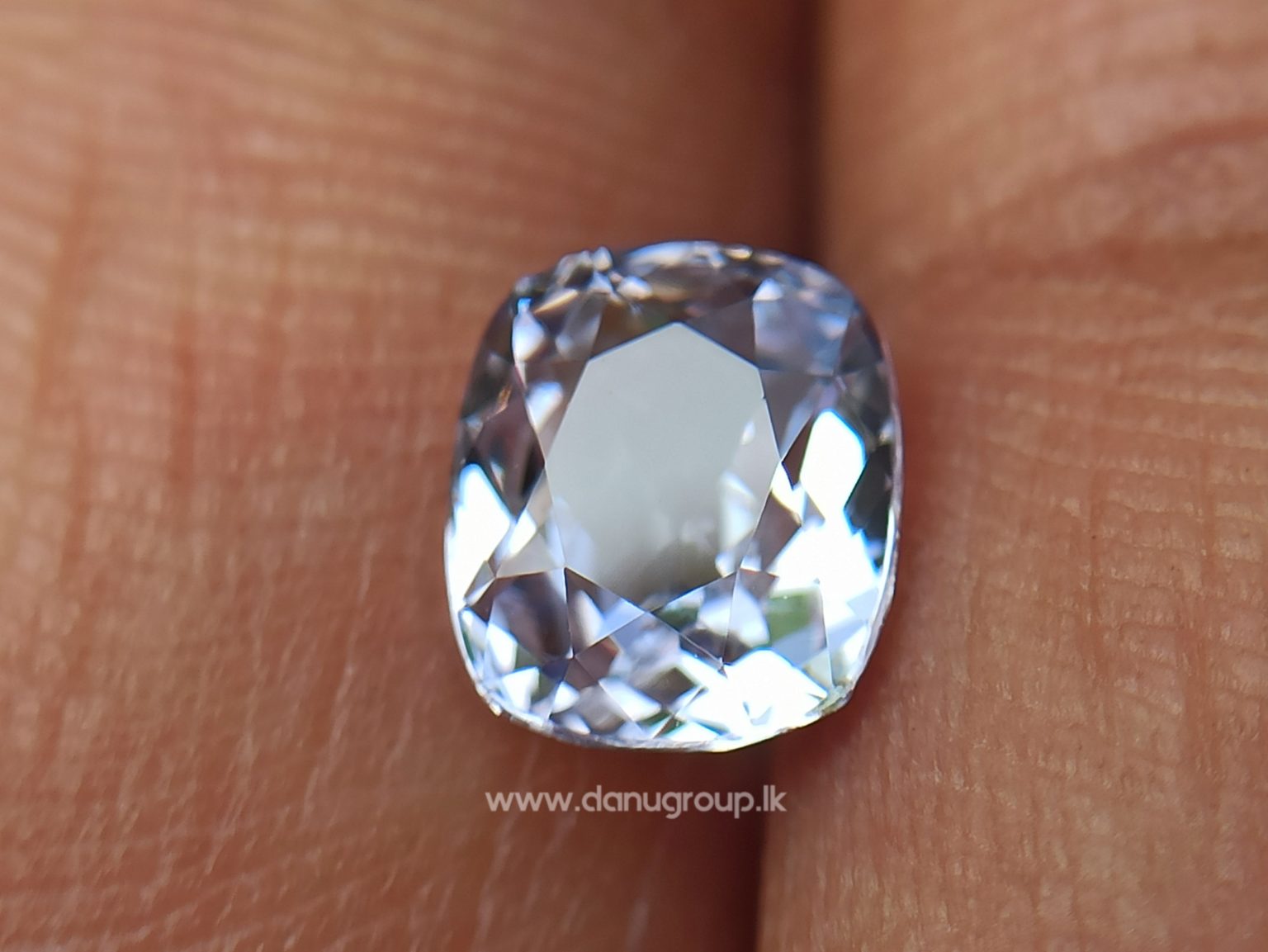 Ceylon Natural Light Purple Sapphire - Purple Sapphire stone