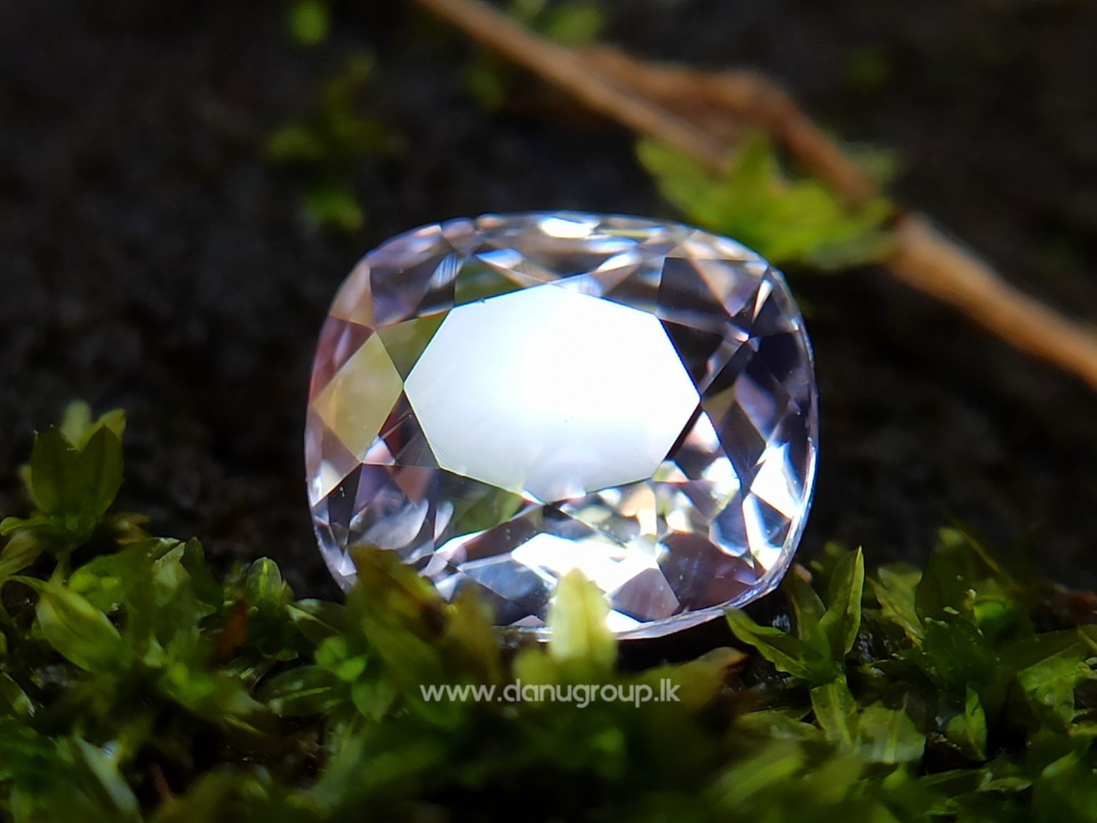 Ceylon Natural Light Purple Sapphire - Purple Sapphire stone
