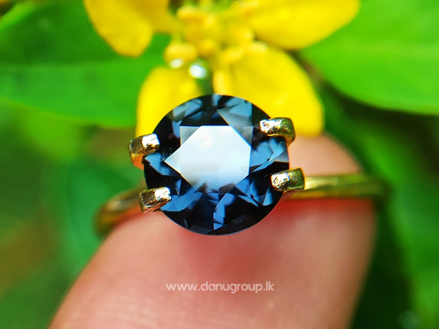 Color Change Sapphire Greenish Blue to purple Round shape rare sapphire from Danu Group Gemstones Collections