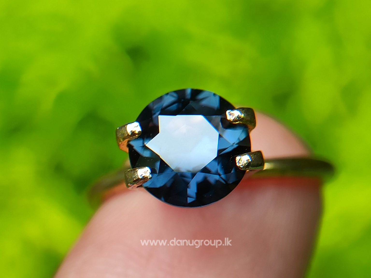 Color Change Sapphire Greenish Blue to purple Round shape rare sapphire from Danu Group Gemstones Collections