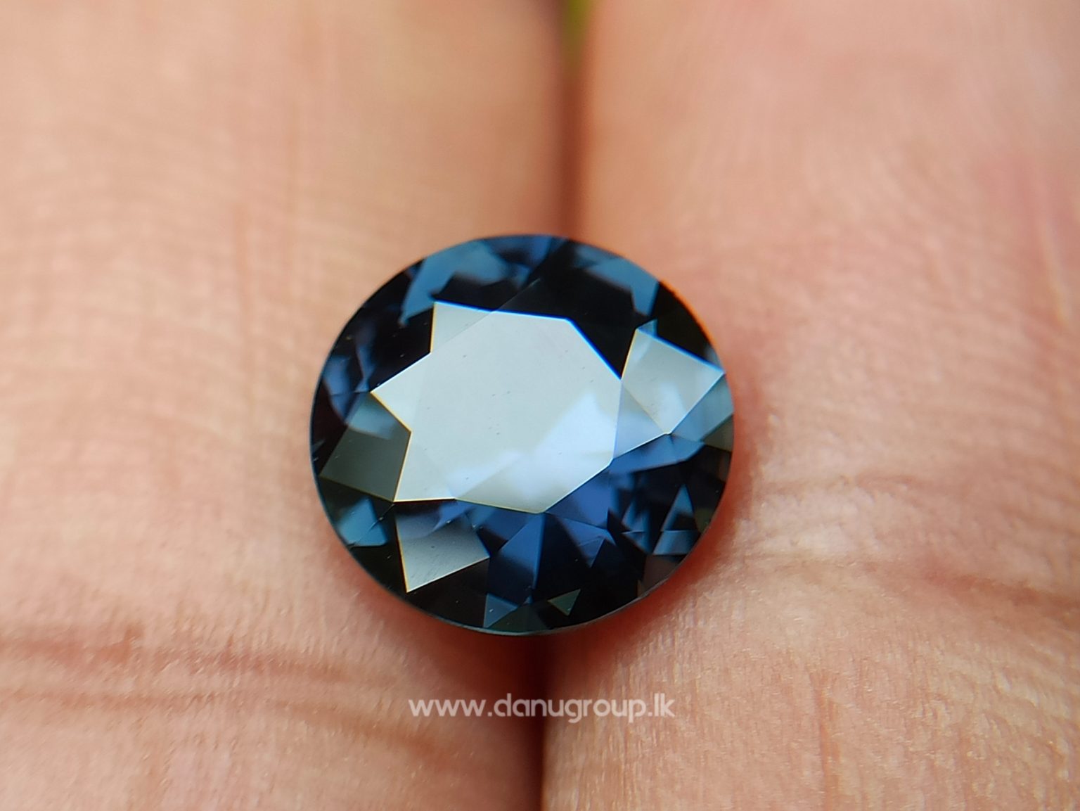 Color Change Sapphire Greenish Blue to purple Round shape rare sapphire from Danu Group Gemstones Collections