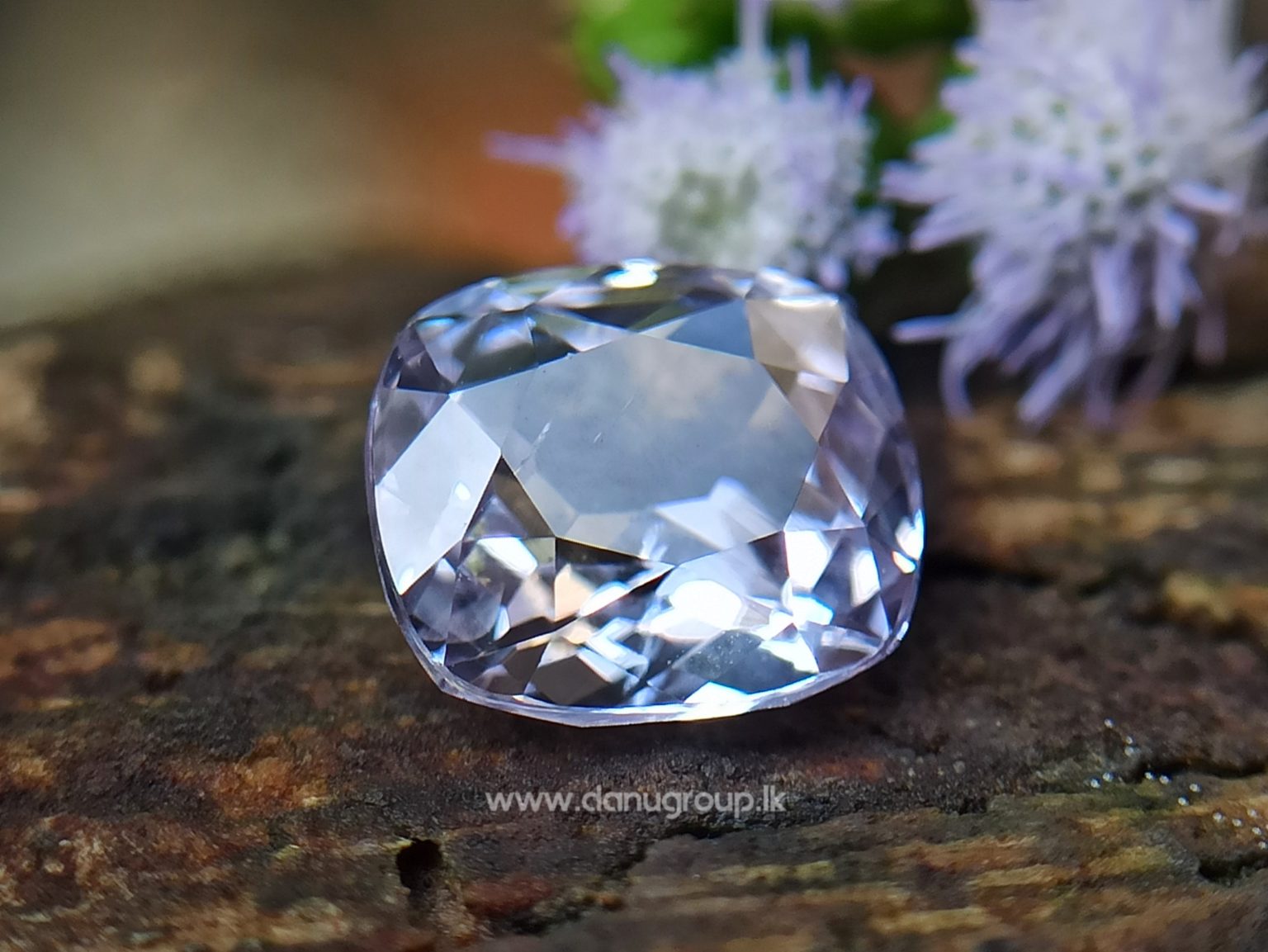 Ceylon Natural Light Purple Sapphire - Purple Sapphire stone