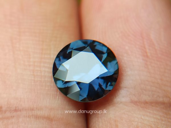 Color Change Sapphire Greenish Blue to purple Round shape rare sapphire from Danu Group Gemstones Collections