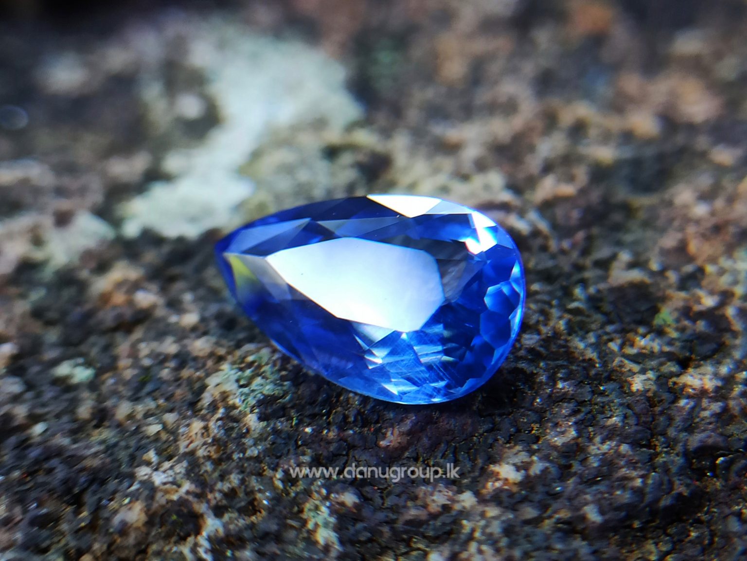 Natural Blue Sapphire from Sri Lanka - Ceylon Blue Pear shape Unheated gem Danu Group Gemstones Collections