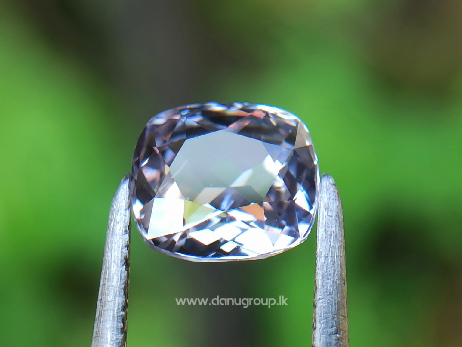 Ceylon Natural Light Purple Sapphire - Purple Sapphire stone