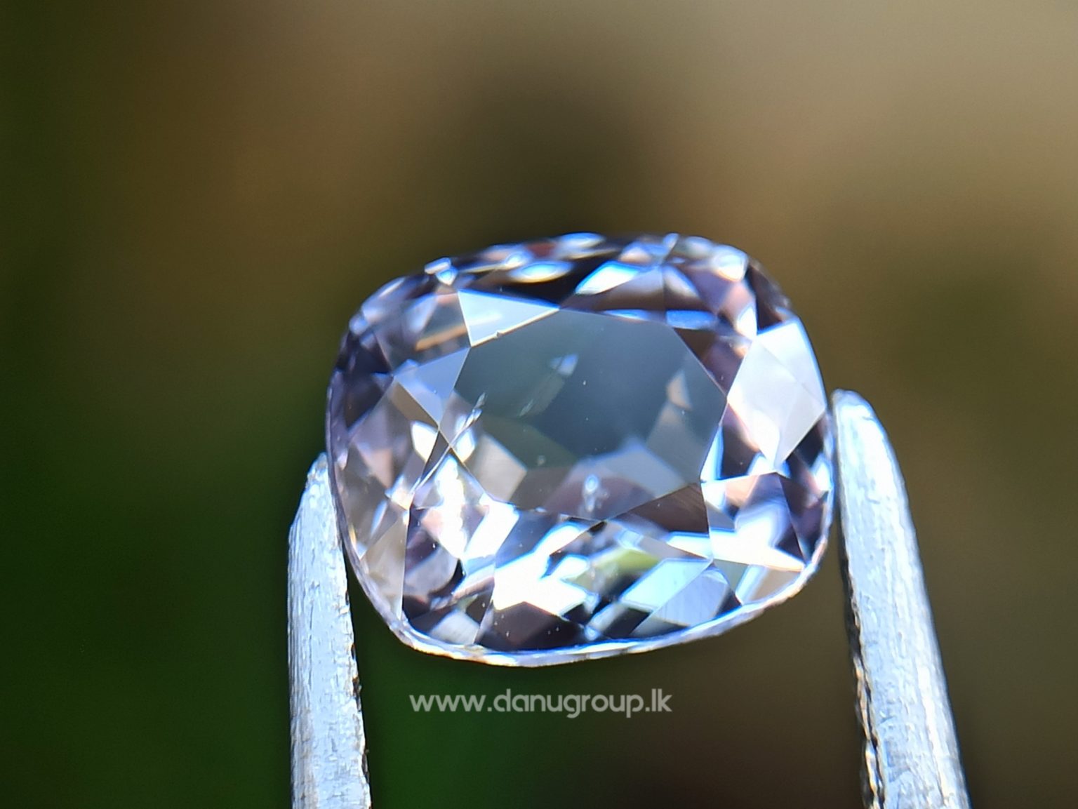Ceylon Natural Light Purple Sapphire - Purple Sapphire stone