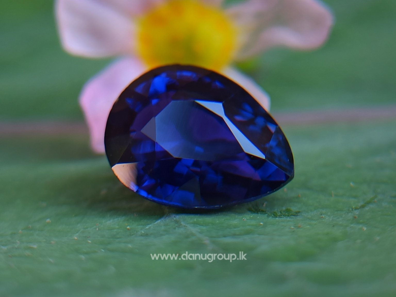 Color Change Sapphire - Pear Shape Blue to violet color changing sapphire stone from Sri Lanka