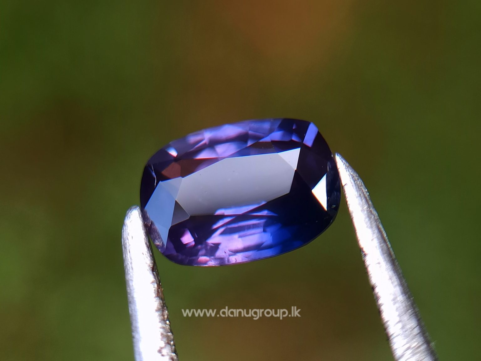 Ceylon Purple Sapphire with Blue color zoning Danu Group Gemstones from ceylon