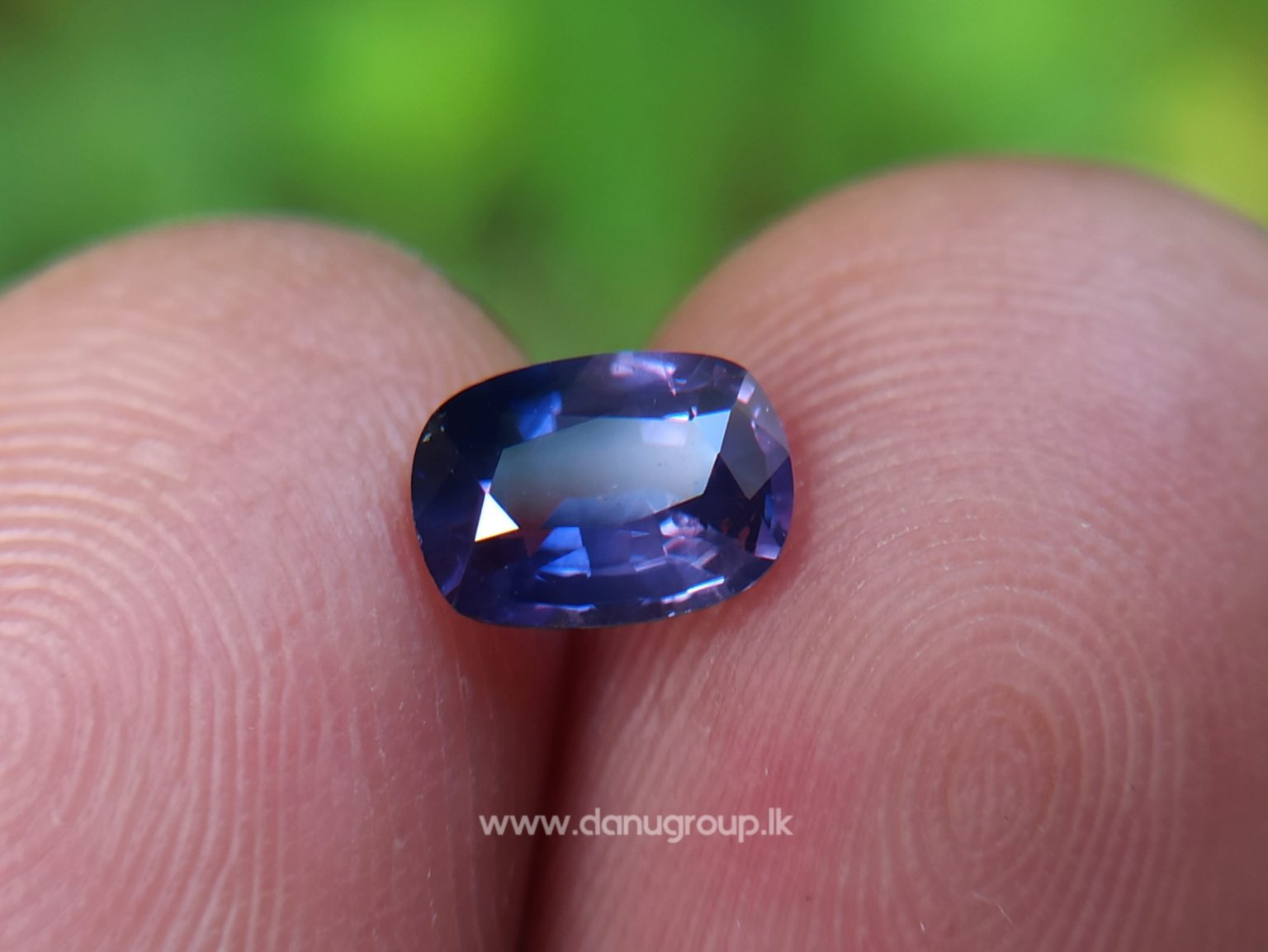 Ceylon Purple Sapphire with Blue color zoning Danu Group Gemstones from ceylon