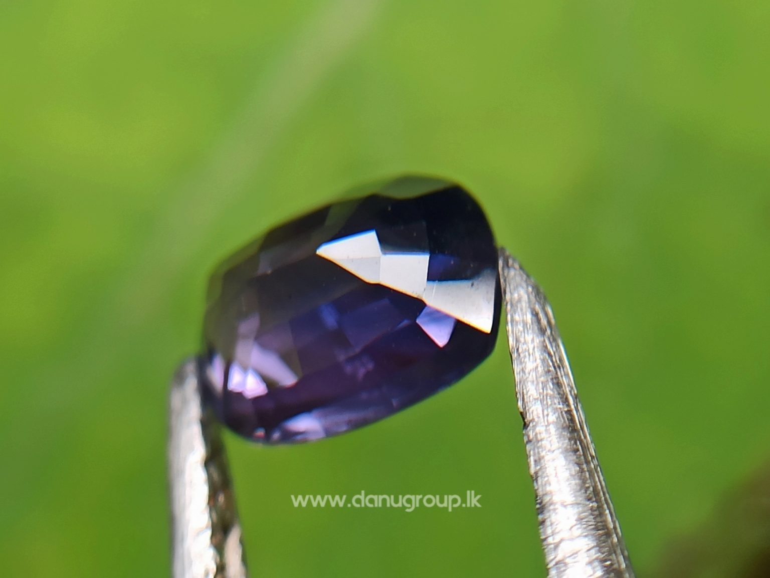 Ceylon Purple Sapphire with Blue color zoning Danu Group Gemstones from ceylon