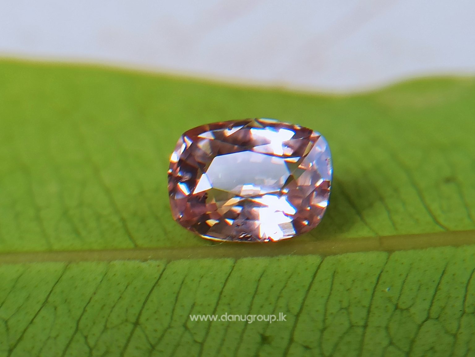 4_Pastel Orangy Pink Padparadscha Sapphire Danu Group Gemstones Collections