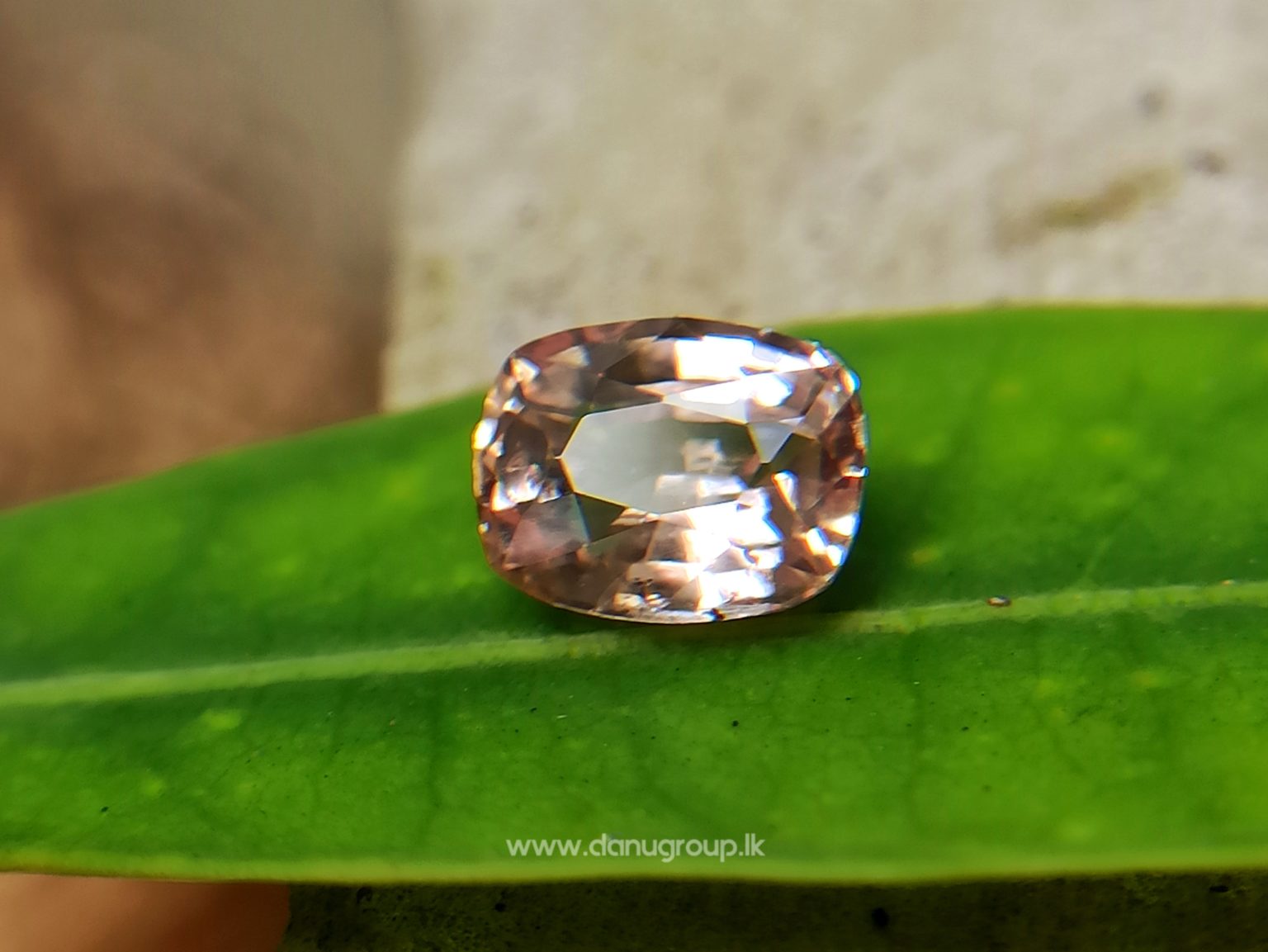 4_Pastel Orangy Pink Padparadscha Sapphire Danu Group Gemstones Collections
