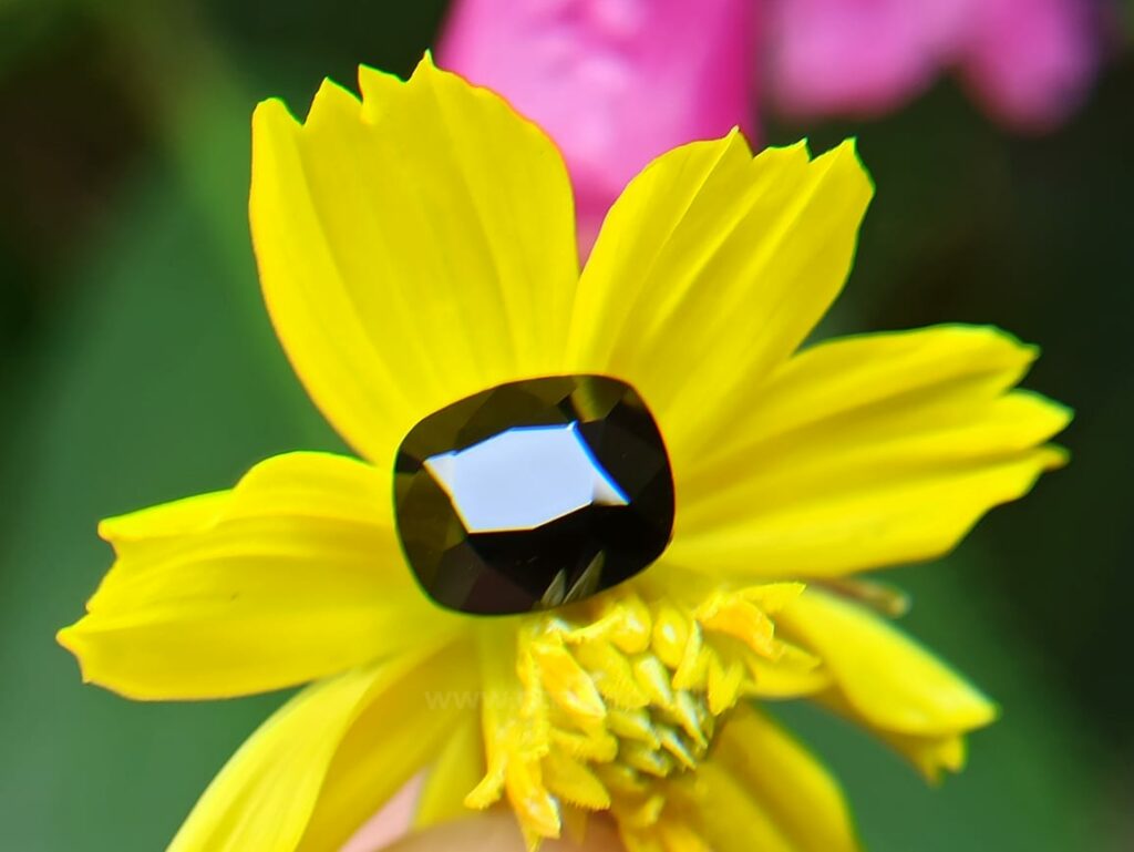 Rare Natural Gahno Spinel