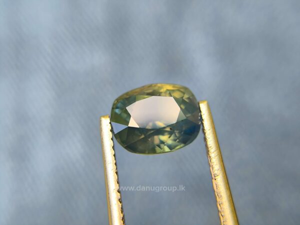 Yellowish Green Sapphire