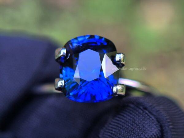 Ceylon Vivid Royal Blue Sapphire