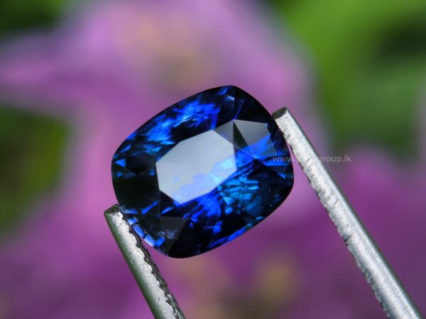 Ceylon Vivid Royal Blue Sapphire