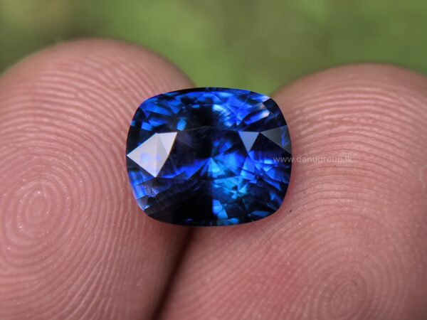 Ceylon Vivid Royal Blue Sapphire