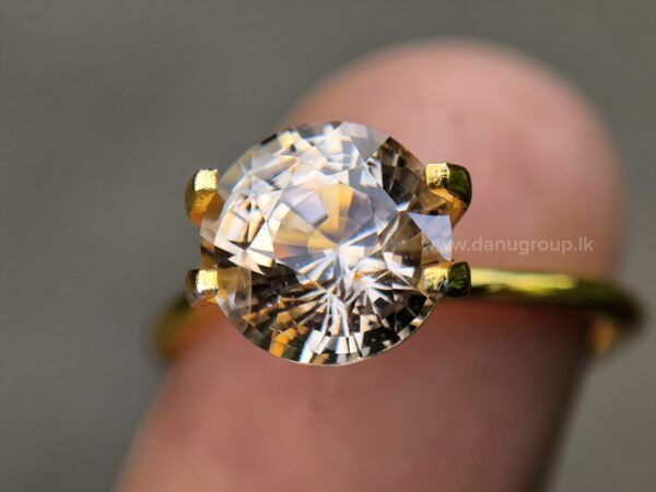 Ceylon Natural Peach Sapphire