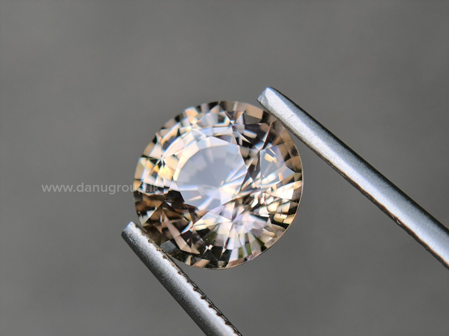 Ceylon Natural Peach Sapphire