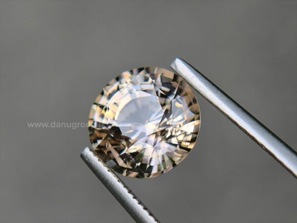 Ceylon Natural Peach Sapphire