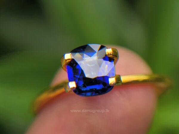 Ceylon Vivid Royal Blue Sapphire