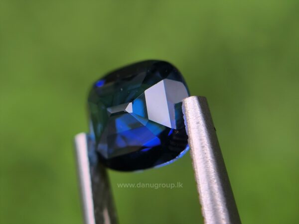 Ceylon Vivid Royal Blue Sapphire