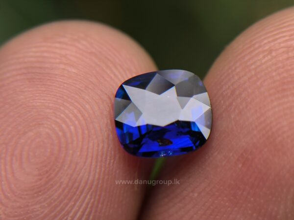 Ceylon Vivid Royal Blue Sapphire