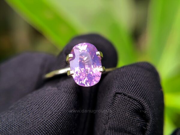 CEYLON NATURAL PURPLISH PINK SAPPHIRE