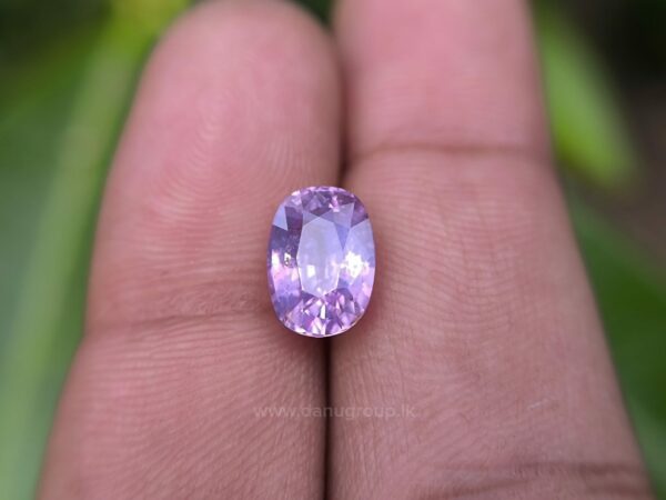 CEYLON NATURAL PURPLISH PINK SAPPHIRE