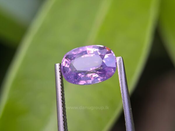 CEYLON NATURAL PURPLISH PINK SAPPHIRE