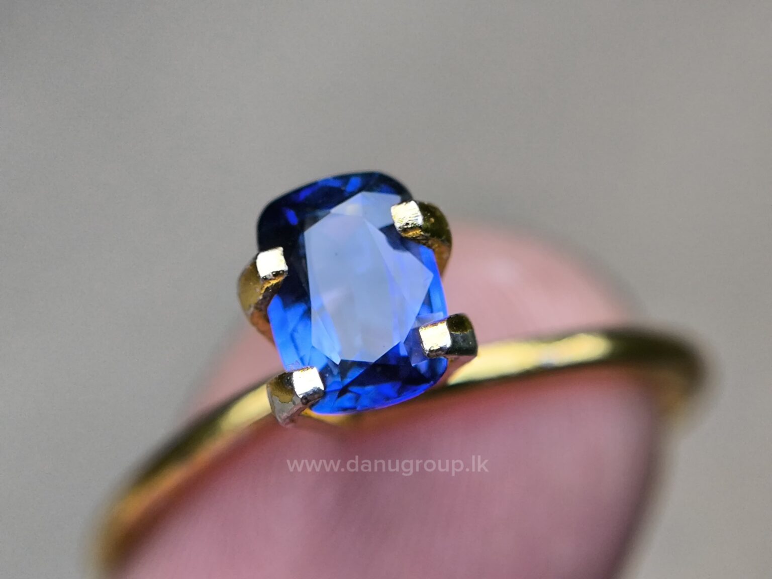 Ceylon Blue Sapphire
